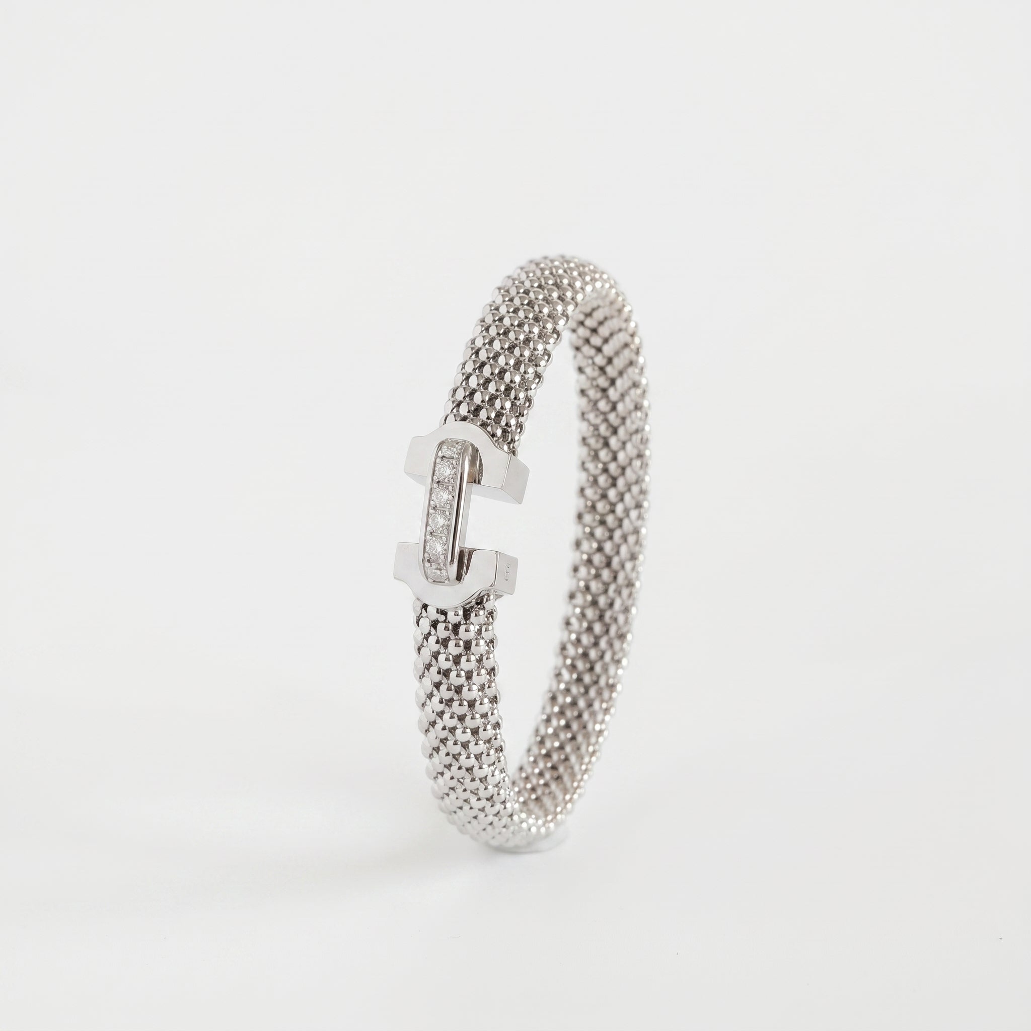 Popcorn Mesh Horseshoe Clasp Bracelet