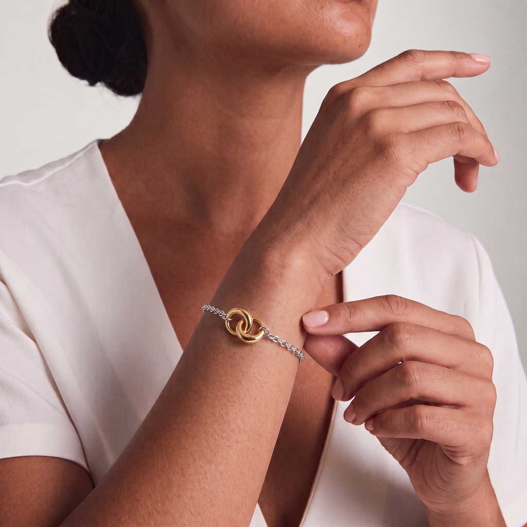 Interlocking Ring Cable Chain Bracelet